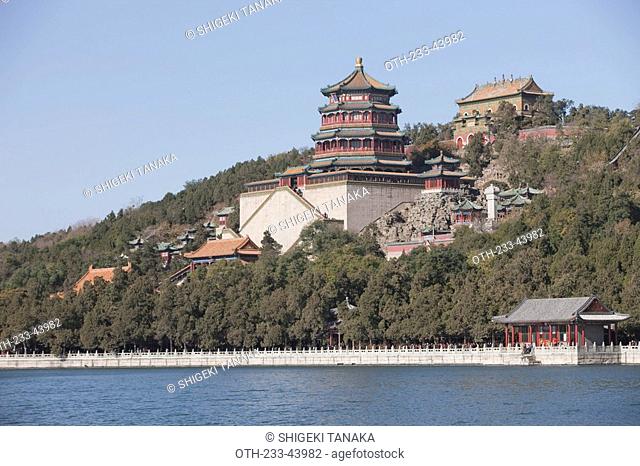 Kunming Lake and Buddhist Fragrance Pavilion, Summer Palace, Beijing, China