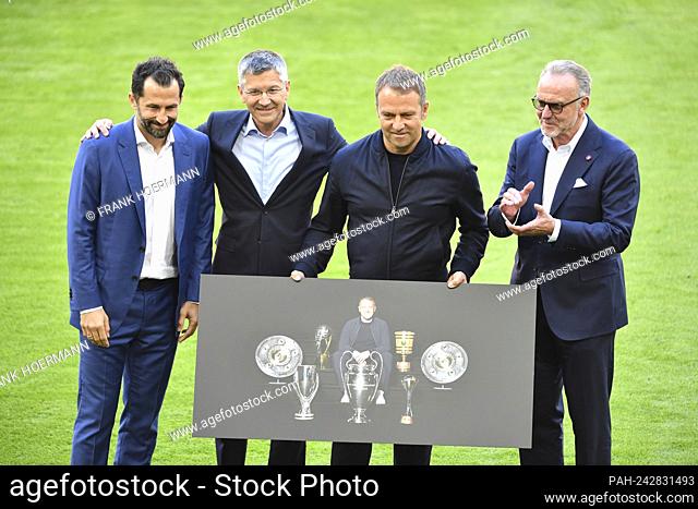 Farewell to coach Hans-Dieter ""Hansi"" FLICK (M), left to right Hasan SALIHAMIDZIC (Sports Director, M), Herbert HAINER (President, M)