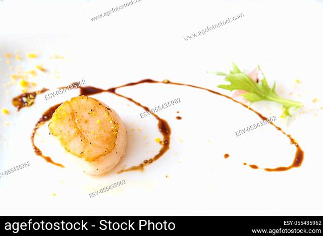 Grilled fried scallop, gourmet japanese cuisine
