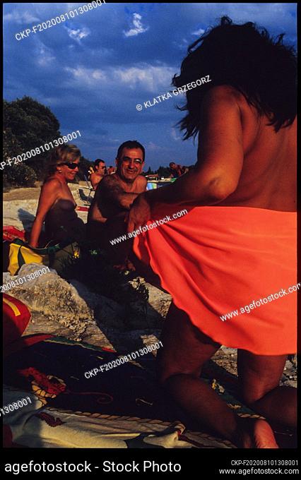 Croatia, Istria, Rovinj, 08.2004. Italian tourists in Monsena naturist resort. Photo CTK/Grzegorz Klatka