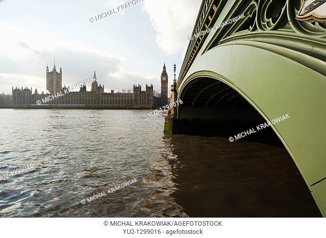 Palace of Westminster and close-up of Westminster Bridge
