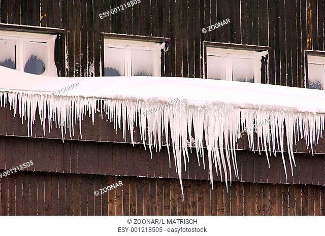 icicle on house