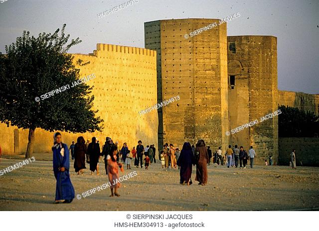 Morocco, Middle Atlas, Fez, Imperial City, Vieux Méchoir fortified square, Bab Segma fortified gate connecting to Fez El Jedid District