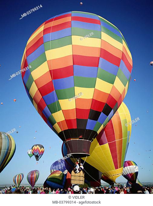 USA, New Mexico, Albuquerque,  Hot air balloon Fiesta, hot-air balloons, start, Spectators Balloon festival, festival, event, balloons, colorfully, balloon trip