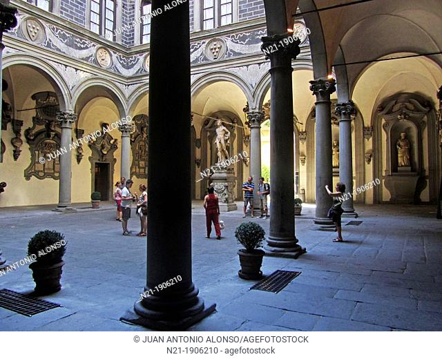 Courtyard of the Columns, also known as Michelozzo's Courtyard (Cortile delle Colonne or Cortile di Michelozzo). The statue is Baccio Bandinelli's Orpheus...