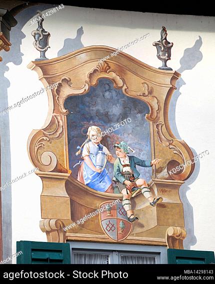 a special cultural asset is the traditional Lüftl painting in Mittenwald