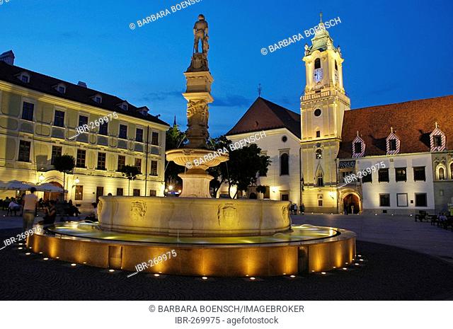 Main square, Hlavné námestie with Old Town Hall and Roland Fountain, Bratislava, Slovakia