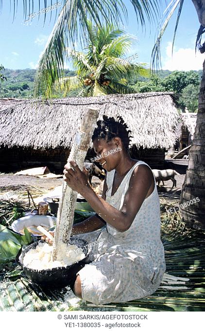 Women preparing traditional laplap dishes, Sulphur Bay Village, Ipekel Ipeukel, Tanna Island, Vanuatu