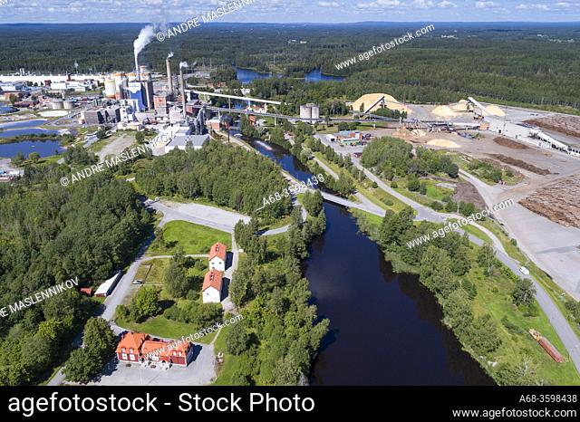 BillerudKorsnäs Frövi, production facility in Frövi, a few miles north of Örebro, is a world-leading manufacturer of packaging carton and liquid carton intended...