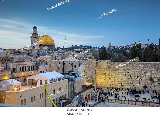Western Wall and the Dome of the Rock, Old City, UNESCO World Heritage Site, Jerusalem, Israel, Middle East