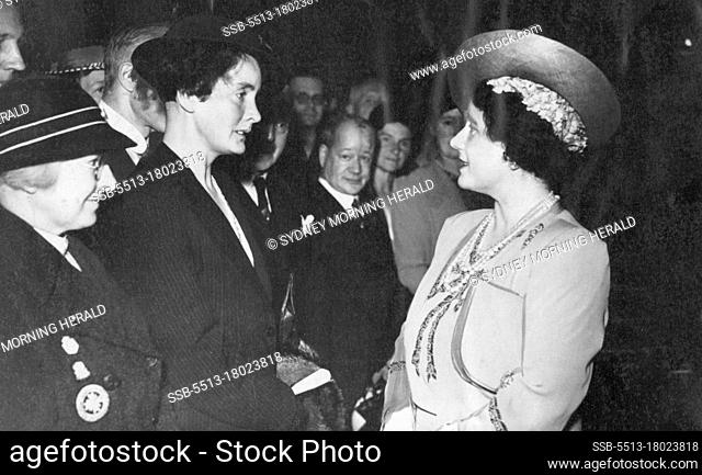 Queen Chats with Widowed Mayoress - The Queen chatting to the Mayoress of Bermondsey , whose husband was killed during an air raid