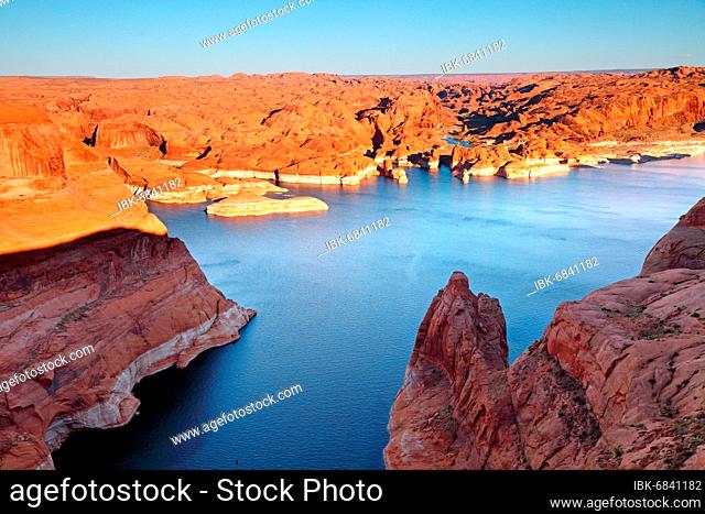 Hole-in-the-Rock-Kreuzung, Lake Powell, Glen Canyon National Recreation Area, Utah, USA, North America