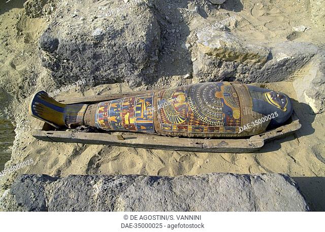 Recovery phase of a mummy of a middle class person, excavation area near the Pyramid of Teti, Saqqara. Egyptian Civilisation, Late Period, 30th Dynasty