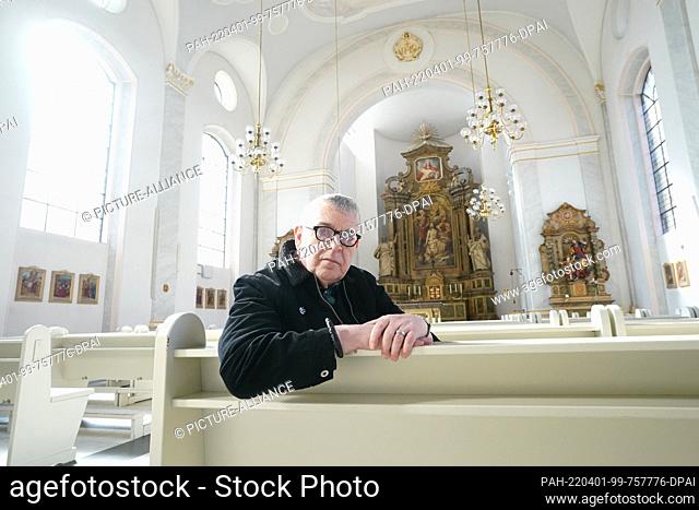 22 March 2022, Hamburg: Father Karl Schultz sits in the St. Joseph Catholic Church on the Große Freiheit in the St. Pauli district