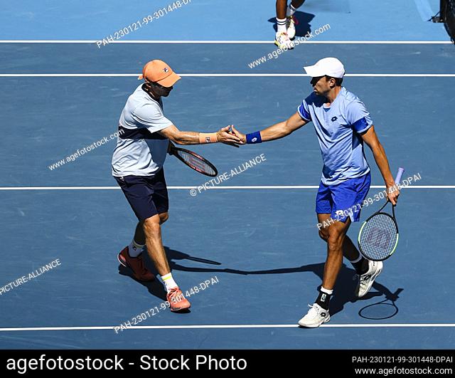 21 January 2023, Australia, Melbourne: Tennis: Grand Slam - Australian Open, doubles, men, 2nd round: Goransson/Huesler (Scheden/Switzerland) - Mies/Peers...