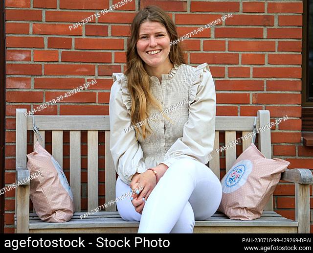 PRODUCTION - 10 July 2023, Bremen: Sarah Winkelmann, expedition adventurer from Bremen, sits in her garden. Sarah Winkelmann is one of the youngest women to...