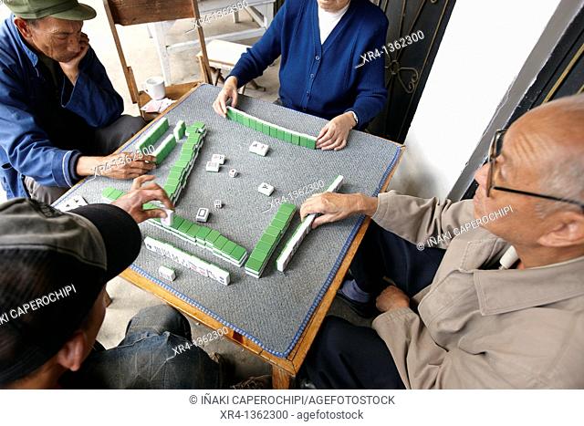 Elders playing mahjong, Mountain Weibaoshan, Weishan, Dali Bai Autonomous Prefecture, Yunnan, China