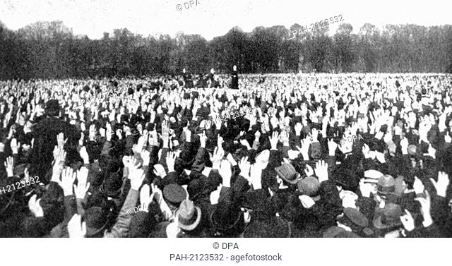 Democrats and Social Democrats during a demonstration in Berlin on the 10th of April in 1910 against the Prussian three-class franchise system