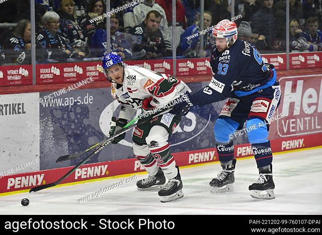 02 December 2022, Baden-Wuerttemberg, Villingen-Schwenningen: Ice hockey: DEL, Schwenninger Wild Wings - Augsburg Panthers, Hauptrunde, 26