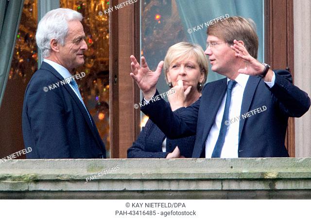 German Transport Minister Peter Ramsauer (L-R), Premier of North Rhine-Westphalia Hannelore Kraft and chief of staff Ronald Pofalla chat during further...