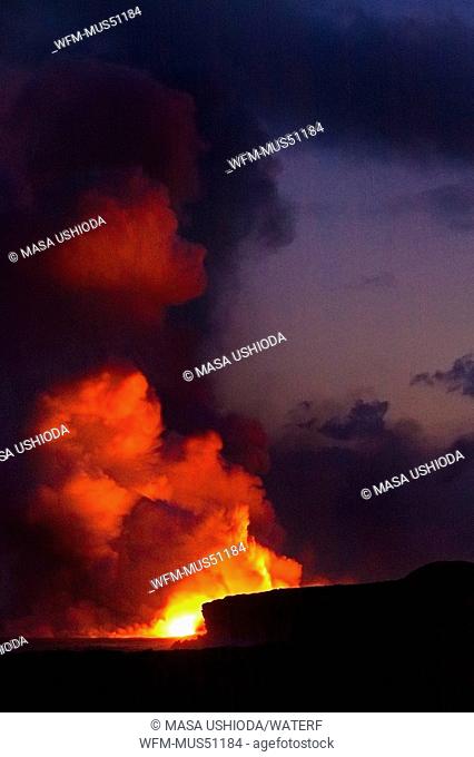 Molten Lava floats into Ocean, Puna, Big Island, Hawaii, USA