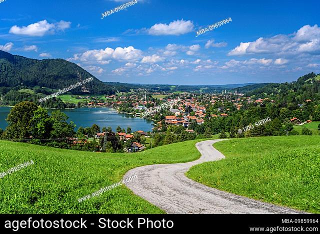 Germany, Bavaria, Upper Bavaria, Mangfall Mountains, Schliersee and Schliersee Ort, view from Oberleiten