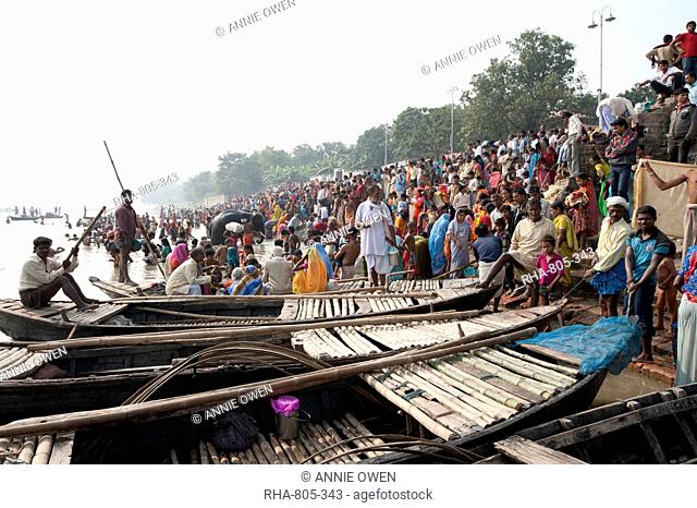 Wooden ferryboats with bamboo decking used to take people across the River Ganges between Patna and Sonepur Cattle Fair, Bihar, India, Asia