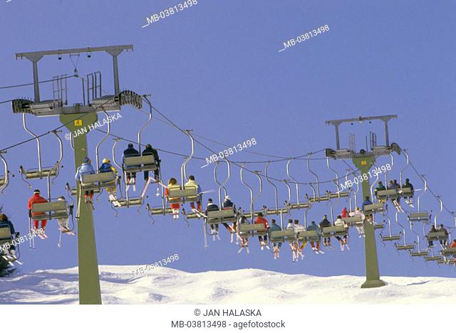Skipiste, back track, chair lift, detail,    winter sport region, Skigebiet, track, ski departure, elevator, skiers, passenger transportation, alpine sport