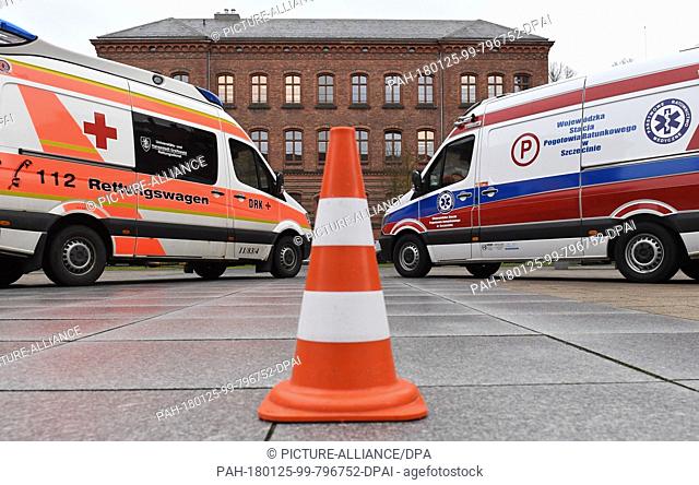 Ambulances from Germany and Poland pictured in the yard of Greifswal University in Greifswald, Germany, 25 January 2018. A cooperation agreement between the...