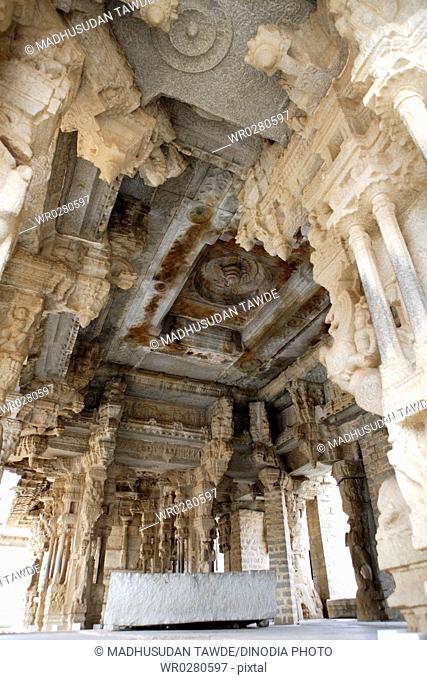 Carved ceiling in dolotsava mandapa or musical hall, Vitthal Temple, Hampi, Vijayanagar , UNESCO World Heritage site , Deccan plateau , Taluka Hospet