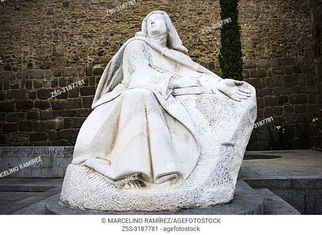 Monument to Saint Teresa of Jesus, next to the Puerta del Alcázar. Avila, Castilla y Leon, Spain, Europe