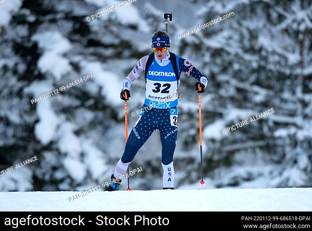 12 January 2022, Bavaria, Ruhpolding: Biathlon: World Cup, Sprint 7.5 km in Chiemgau Arena, women. Clare Egan from the USA in action