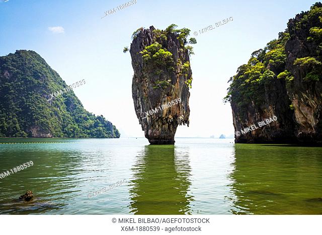 Ko Tapu or James Bond island  Phang Nga Bay  Phang Nga province  Andaman Sea, Thailand