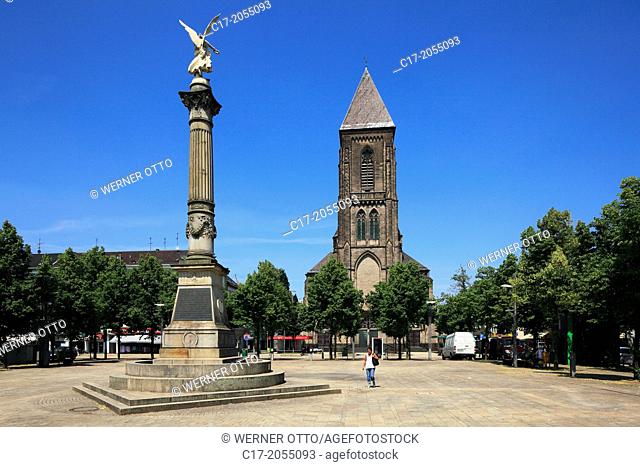 Germany, Oberhausen, Ruhr area, Lower Rhine, Rhineland, North Rhine-Westphalia, NRW, Altmarkt, market place, victory column with Nike, goddess of victory