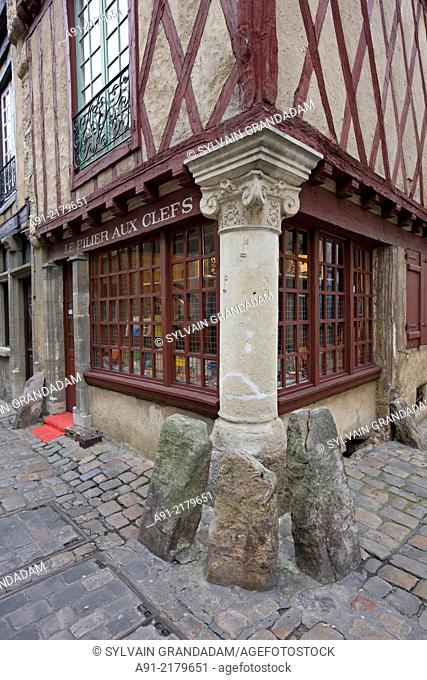 France, Sarthe, city of Le Mans, medieval homes in the old town
