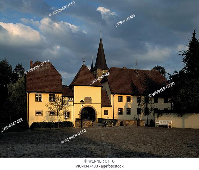 D-Samtgemeinde Bersenbrueck, Hase, Artland, Niedersachsen, Zisterzienserinnenkloster, Klosterpforte, Abendstimmung D-Samtgemeinde Bersenbrueck, Hase, Artland