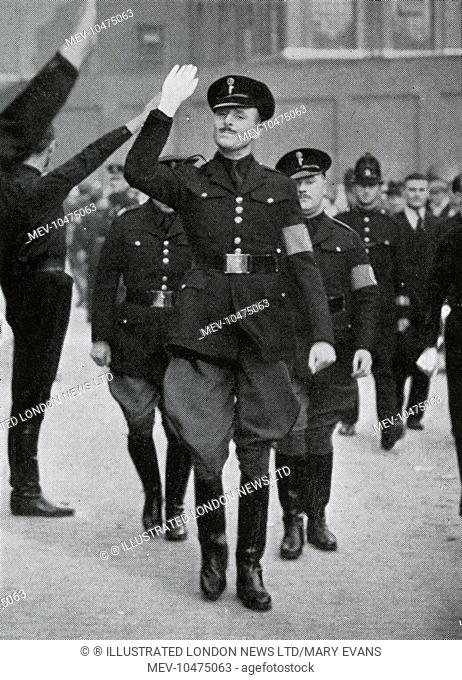 Oswald Mosley with his follower at a demonstration in Lo 8x10 photograph 