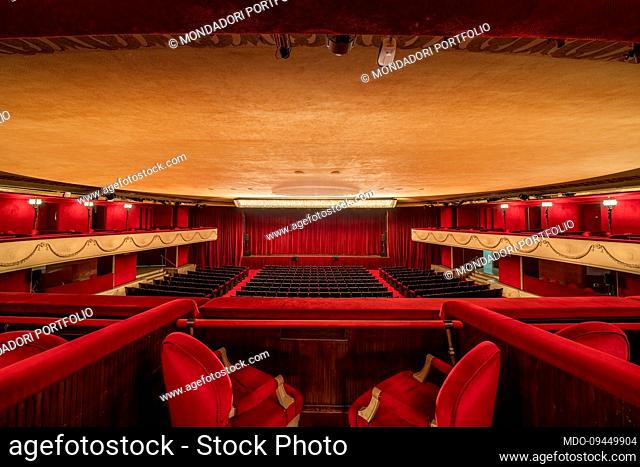 View of the hall of the Teatro Manzoni entirely covered with red velvet upholstery. Milan (Italy), December 29th, 2021 SPECIAL FEE  - CONTACT MONDADORI...