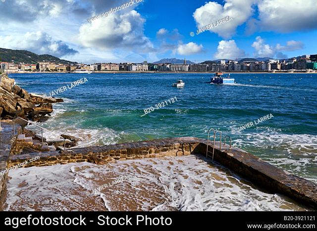 Isla Santa Clara Pier, It is located in the Bay of La Concha, Donostia, San Sebastian, Basque Country, Spain, Europe