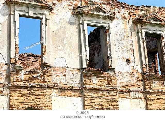 photographed close-up of the remaining ruins of the ancient castle in the village of arches Ruzhany territory of the Republic of Belarus