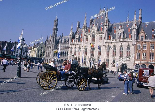 Markt/ Market square. Horse and carriage with pasengers. Historical buildings