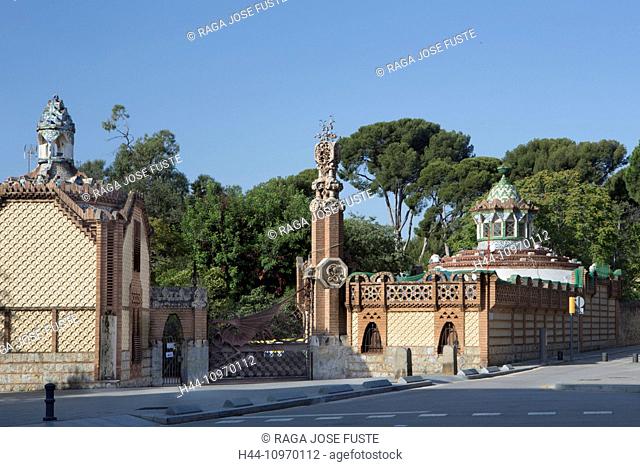 Gaudi, Guell, Pedralbes, Finca, architecture, art, artistic, Barcelona, Catalonia, detail, dragon, entrance, gate, iron, Spain, Europe, touristic, travel