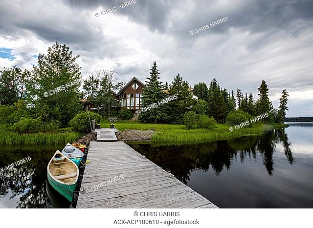 Canada, British Columbia, Chilcotin region, Eagle's Nest Resort, Anahim Lake, wharf