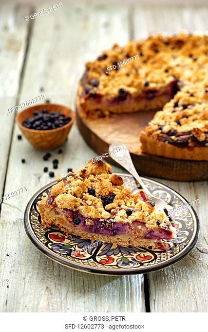 Blueberry crumble cake, sliced