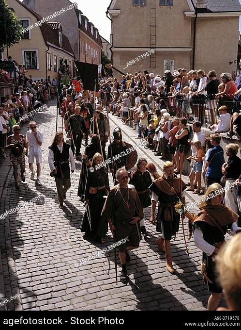 Deltagare under medeltidsveckan i Visby