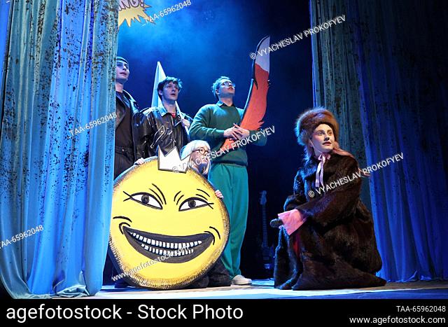 RUSSIA, MOSCOW - DECEMBER 21, 2023: Actress Vladislava Sukhorukova (front) performs during a preview of Sonya-9 staged by Alexander Zolotovitsky at Chekhov...