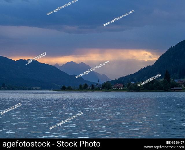 Evening atmosphere at Lake Weissensee, highest bathing lake in the Alps, Carinthia, Austria, Europe