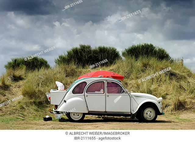 Camping duck, Citroën 2CV, deux chevaux, used as a camper, Finistere, Brittany, France, Europe