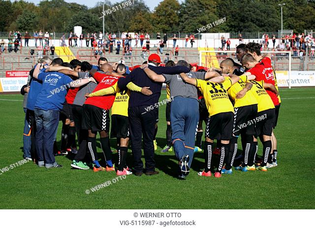 sports, football, Regional League West, 2014/2015, Rot Weiss Oberhausen versus KFC Uerdingen 05 1:2, Stadium Niederrhein in Oberhausen, players