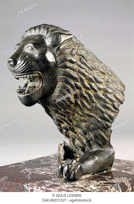 Etruscan civilization, fifth century BC A fragment of a bronze lion.  San Pietroburgo, Gosudarstvennyj Muzej Ermitaj